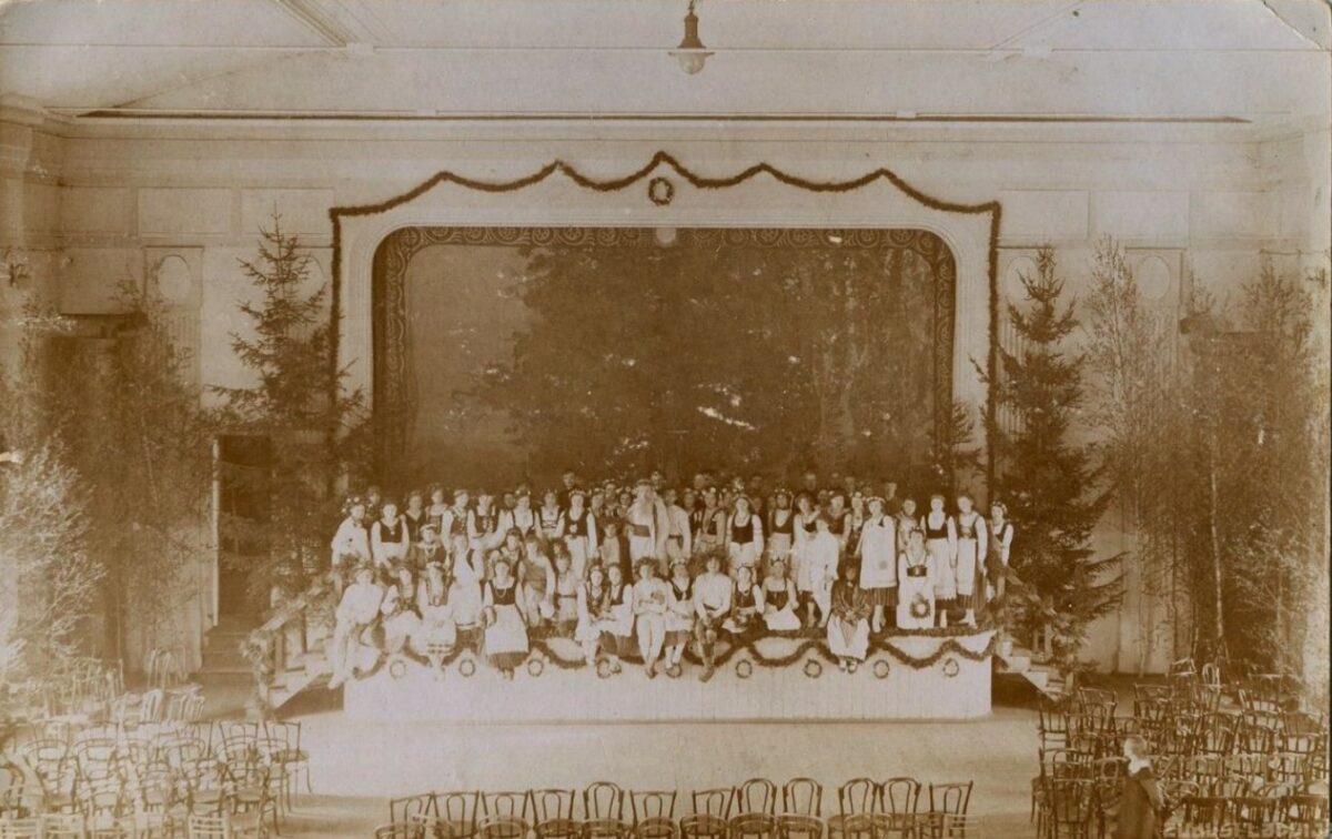 Raunas iela 12 skatuve (1919.g)