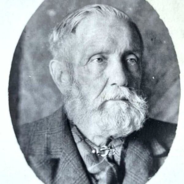 Augusts Julla